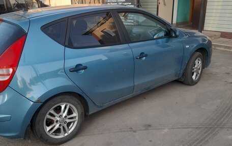 Hyundai i30 I, 2010 год, 666 000 рублей, 3 фотография