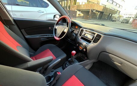 KIA Rio II, 2005 год, 650 000 рублей, 23 фотография