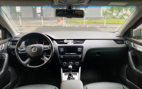 Skoda Octavia, 2015 год, 1 050 000 рублей, 14 фотография