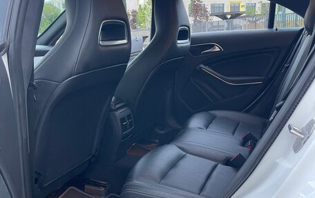 Mercedes-Benz CLA, 2018 год, 2 387 000 рублей, 16 фотография