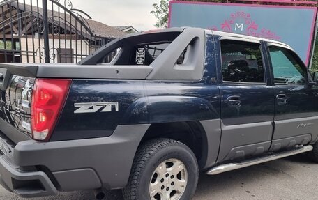 Chevrolet Avalanche I, 2005 год, 1 700 000 рублей, 4 фотография