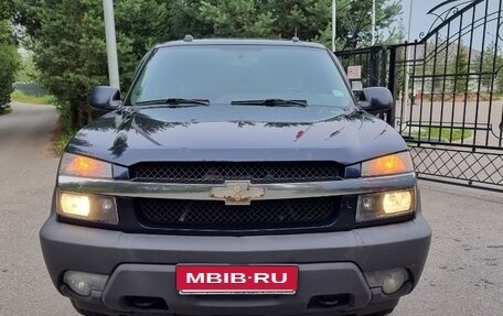 Chevrolet Avalanche I, 2005 год, 1 700 000 рублей, 2 фотография