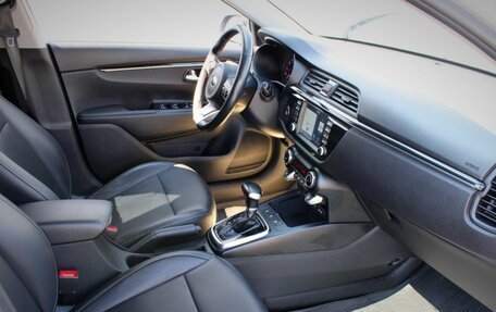KIA Rio IV, 2018 год, 1 475 000 рублей, 12 фотография