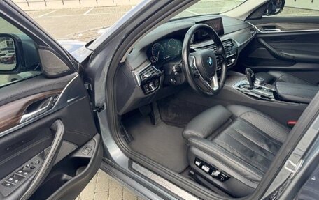 BMW 5 серия, 2018 год, 3 790 000 рублей, 10 фотография