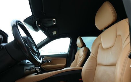 Volvo XC90 II рестайлинг, 2017 год, 3 000 000 рублей, 28 фотография