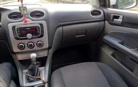 Ford Focus II рестайлинг, 2011 год, 630 000 рублей, 4 фотография
