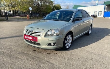 Toyota Avensis III рестайлинг, 2006 год, 1 100 000 рублей, 2 фотография