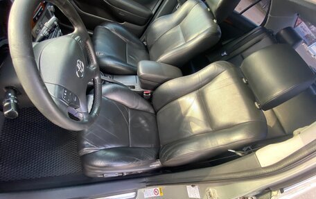 Toyota Avensis III рестайлинг, 2006 год, 1 100 000 рублей, 26 фотография