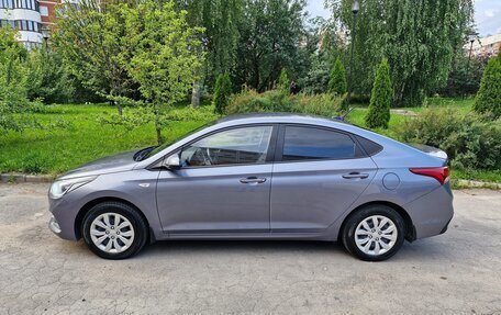 Hyundai Solaris II рестайлинг, 2017 год, 1 050 000 рублей, 2 фотография