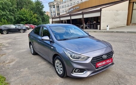 Hyundai Solaris II рестайлинг, 2017 год, 1 050 000 рублей, 7 фотография