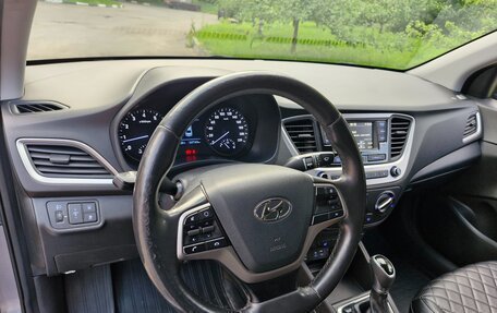 Hyundai Solaris II рестайлинг, 2017 год, 1 050 000 рублей, 11 фотография