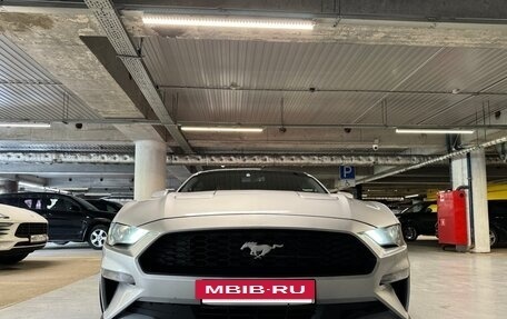 Ford Mustang VI рестайлинг, 2019 год, 2 050 000 рублей, 3 фотография