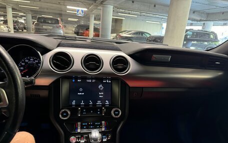 Ford Mustang VI рестайлинг, 2019 год, 2 050 000 рублей, 9 фотография