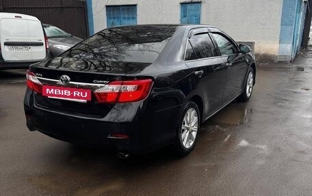 Toyota Camry, 2014 год, 1 595 000 рублей, 4 фотография