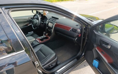 Toyota Camry, 2013 год, 2 050 000 рублей, 2 фотография