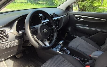 KIA Rio IV, 2021 год, 1 750 000 рублей, 9 фотография