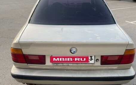 BMW 5 серия, 1989 год, 250 000 рублей, 10 фотография