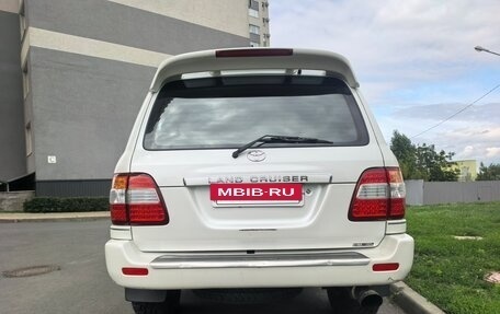 Toyota Land Cruiser 100 рестайлинг 2, 2003 год, 2 000 000 рублей, 6 фотография