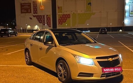 Chevrolet Cruze II, 2011 год, 690 000 рублей, 10 фотография