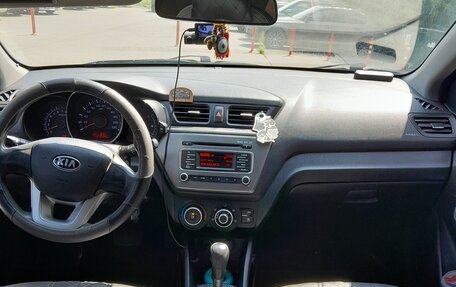 KIA Rio III рестайлинг, 2013 год, 888 000 рублей, 10 фотография