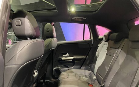 Mercedes-Benz GLA, 2024 год, 7 100 000 рублей, 19 фотография