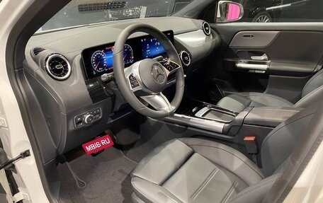 Mercedes-Benz GLA, 2024 год, 7 100 000 рублей, 11 фотография