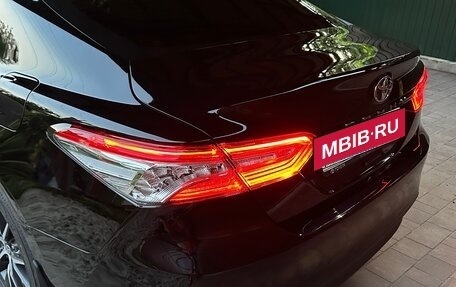 Toyota Camry, 2021 год, 4 100 000 рублей, 2 фотография