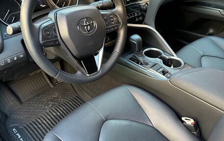 Toyota Camry, 2021 год, 4 100 000 рублей, 16 фотография