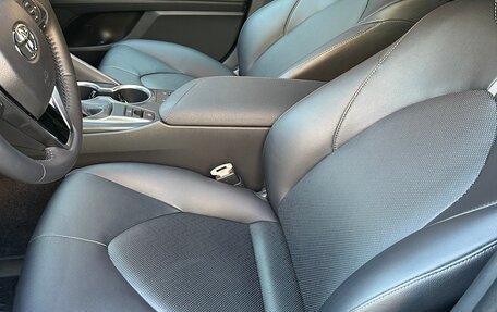 Toyota Camry, 2021 год, 4 100 000 рублей, 13 фотография