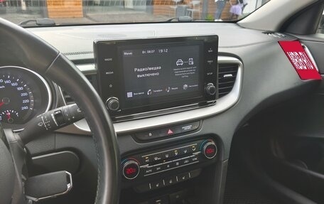 KIA cee'd III, 2022 год, 2 000 000 рублей, 11 фотография