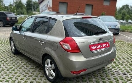 KIA cee'd I рестайлинг, 2011 год, 800 000 рублей, 4 фотография