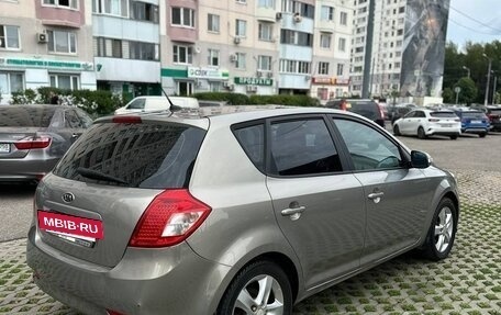 KIA cee'd I рестайлинг, 2011 год, 800 000 рублей, 5 фотография