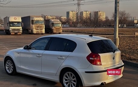 BMW 1 серия, 2009 год, 850 000 рублей, 3 фотография