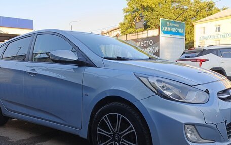 Hyundai Solaris II рестайлинг, 2012 год, 830 000 рублей, 5 фотография