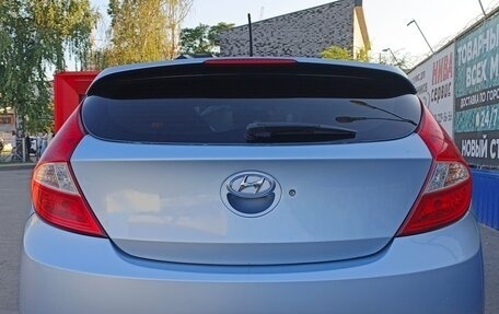 Hyundai Solaris II рестайлинг, 2012 год, 830 000 рублей, 3 фотография
