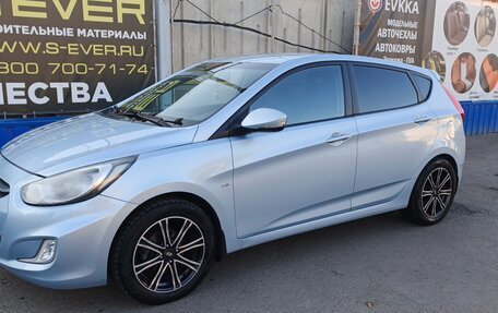 Hyundai Solaris II рестайлинг, 2012 год, 830 000 рублей, 6 фотография