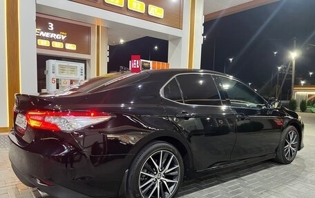 Toyota Camry, 2021 год, 3 520 000 рублей, 3 фотография