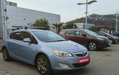 Opel Astra J, 2011 год, 930 000 рублей, 1 фотография