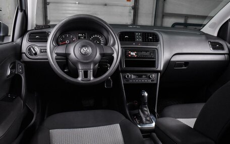 Volkswagen Polo VI (EU Market), 2011 год, 849 000 рублей, 6 фотография