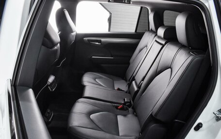 Toyota Highlander, 2025 год, 5 200 000 рублей, 10 фотография