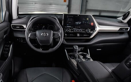 Toyota Highlander, 2025 год, 5 200 000 рублей, 6 фотография