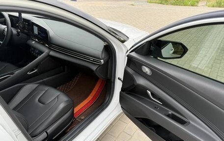 Hyundai Elantra, 2022 год, 1 470 000 рублей, 8 фотография