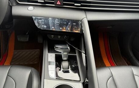 Hyundai Elantra, 2022 год, 1 470 000 рублей, 11 фотография