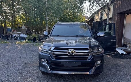 Toyota Land Cruiser 200, 2020 год, 6 700 000 рублей, 2 фотография