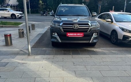 Toyota Land Cruiser 200, 2020 год, 6 700 000 рублей, 5 фотография