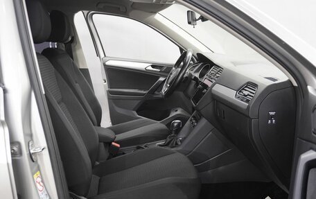 Volkswagen Tiguan II, 2020 год, 2 250 000 рублей, 10 фотография