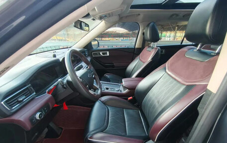 Ford Explorer VI, 2022 год, 4 294 000 рублей, 3 фотография