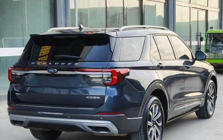 Ford Explorer VI, 2022 год, 4 294 000 рублей, 2 фотография