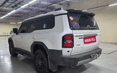 Toyota Land Cruiser Prado, 2024 год, 8 489 000 рублей, 2 фотография
