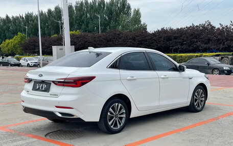 Ford Focus IV, 2022 год, 1 299 000 рублей, 2 фотография